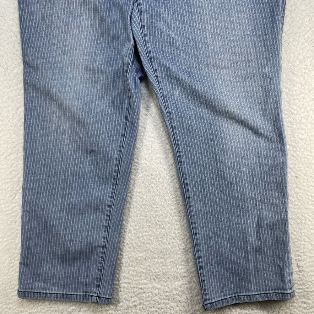 Chicos Jeans Womens (3.0) US 16 Blue Striped Girlfriend Crop High Rise 38x25 - Picture 3 of 13